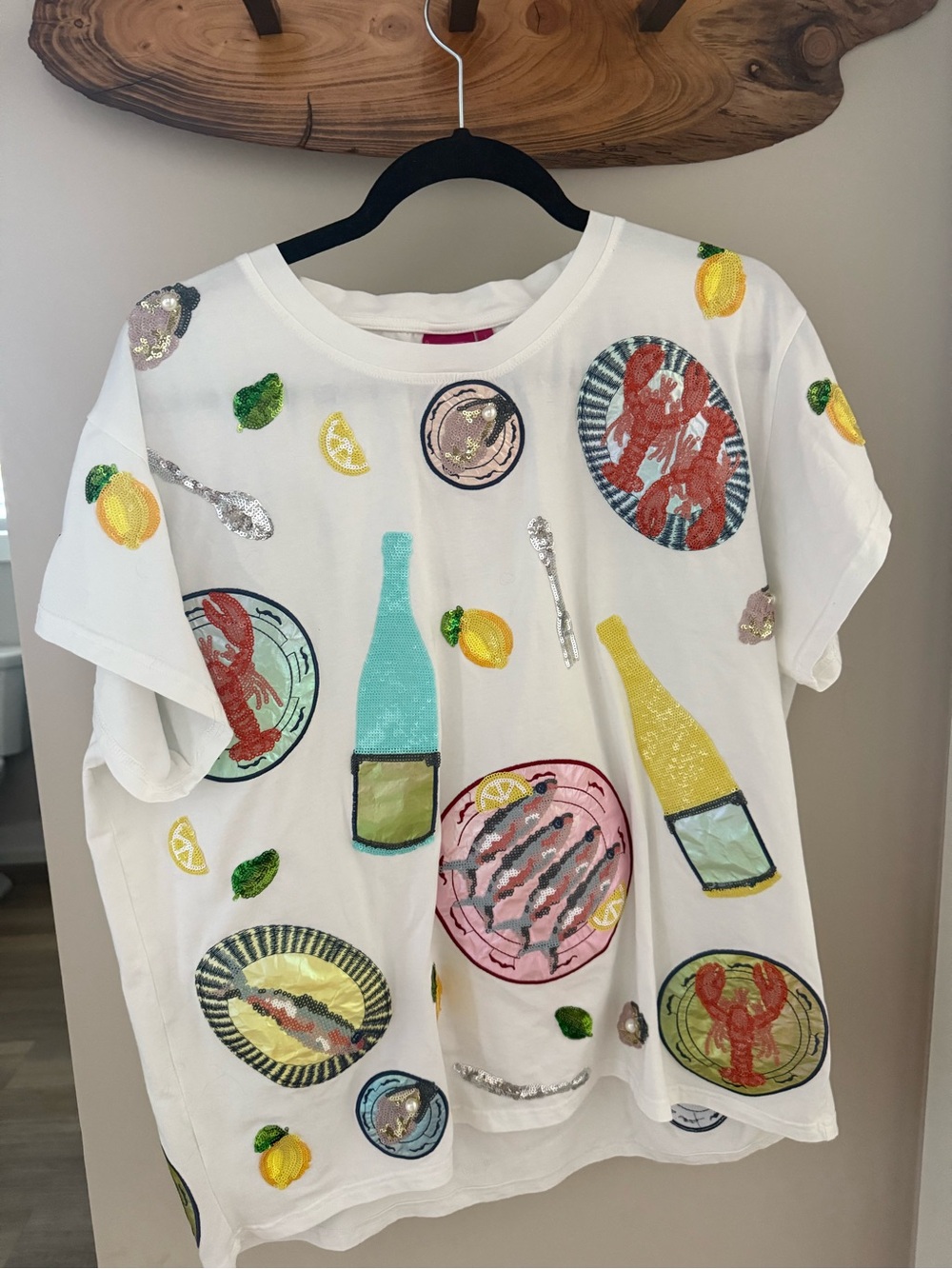 QOS Sequin Seafood & Bubbles Embellished Tee - White LARGE